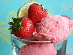 Thumbnail image for Strawberry Kiwi & Lime Frozen Yogurt and Blog Awards