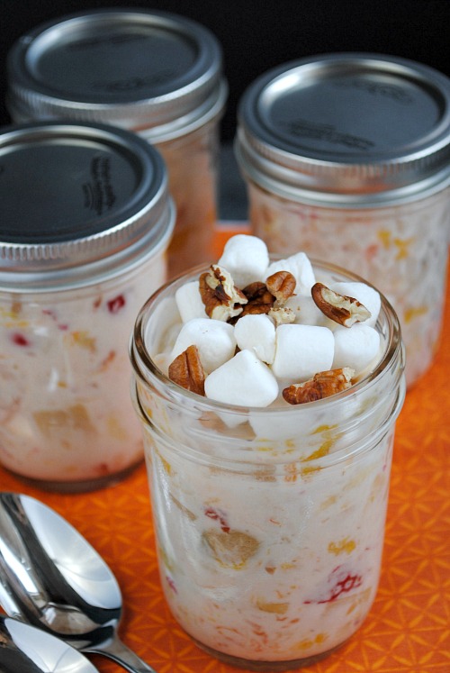fruit salad in jars to go | you-made-that.com