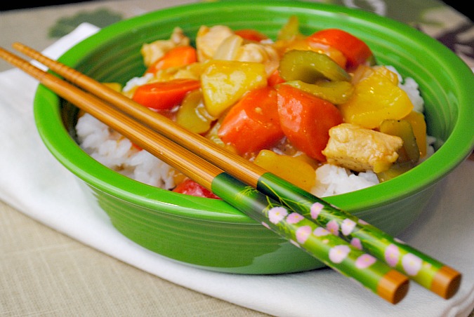 Sweet & sour chicken stir fry @www.you-made-that.com