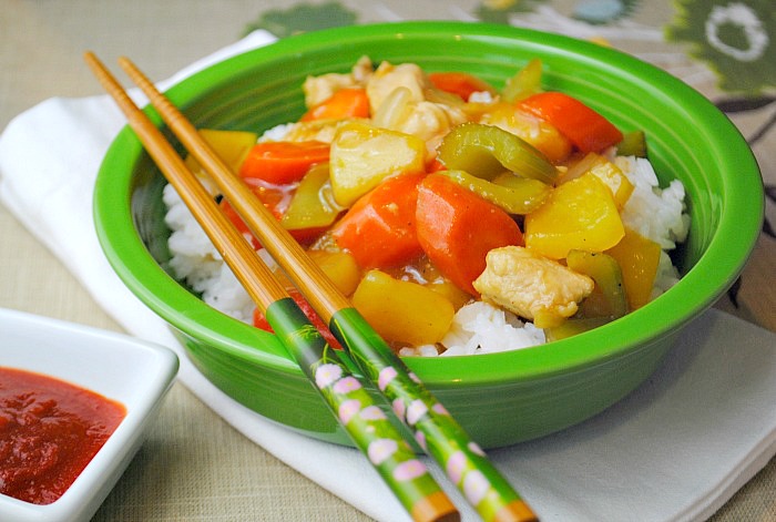 Sweet & sour chicken stir fry @www.you-made-that.com