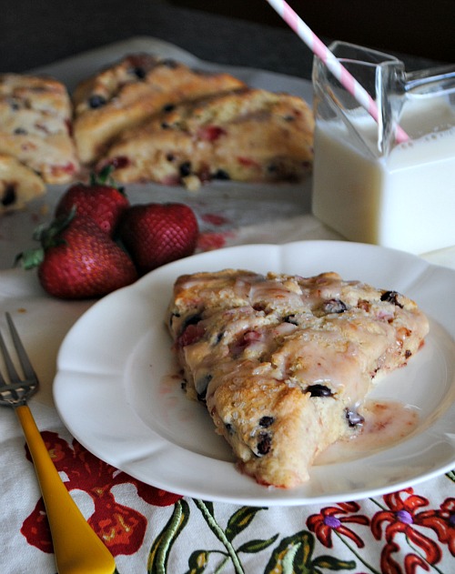 Strawberry chocolate chip buttermilk scones |www.you-made-that.com