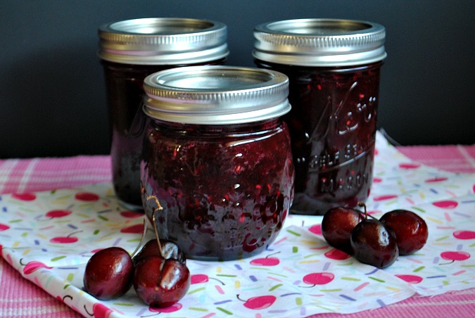 Raspberry cherry jam|www.you-made-that.com