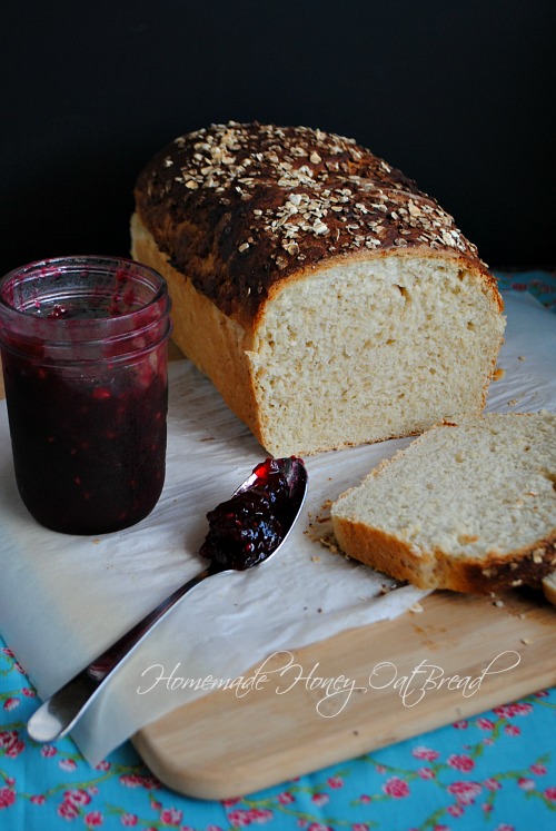 Homemade honey oat bread|www.you-made-that.com