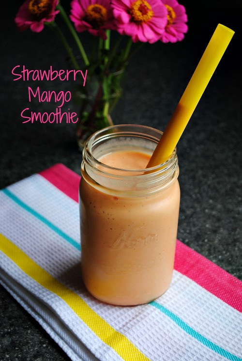 Strawberry mango smoothie you-made-that.com