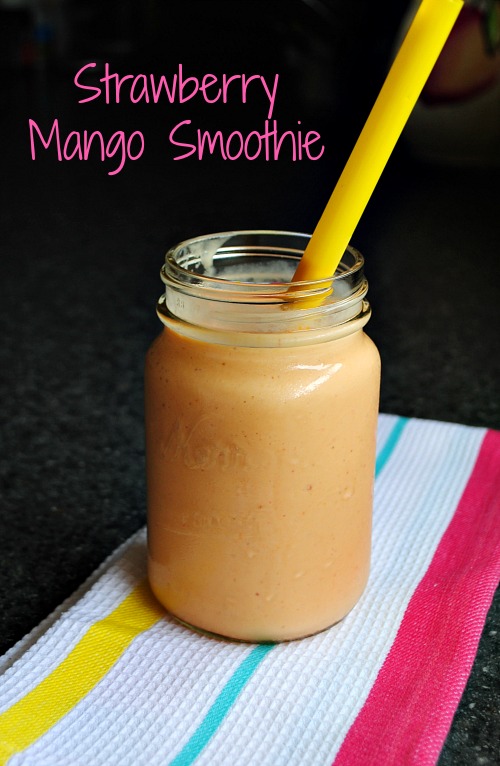 Strawberry mango smoothie| you-made-that.com