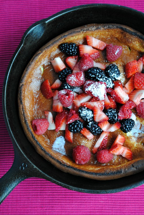 Dutch pancake with mixed berries | you-made-that.com
