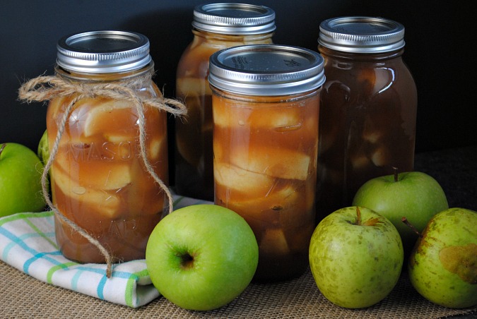 Canned apple pie filling | you-made-that.com